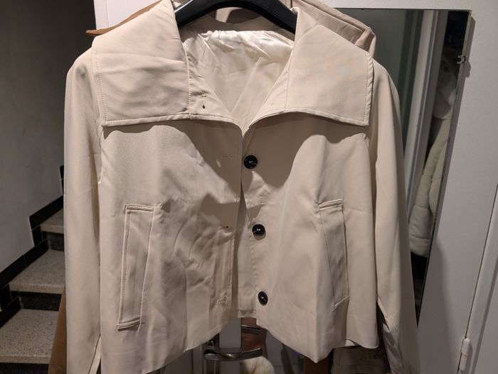 Trench court léger blanc crème taille M neuf - photo numéro 3
