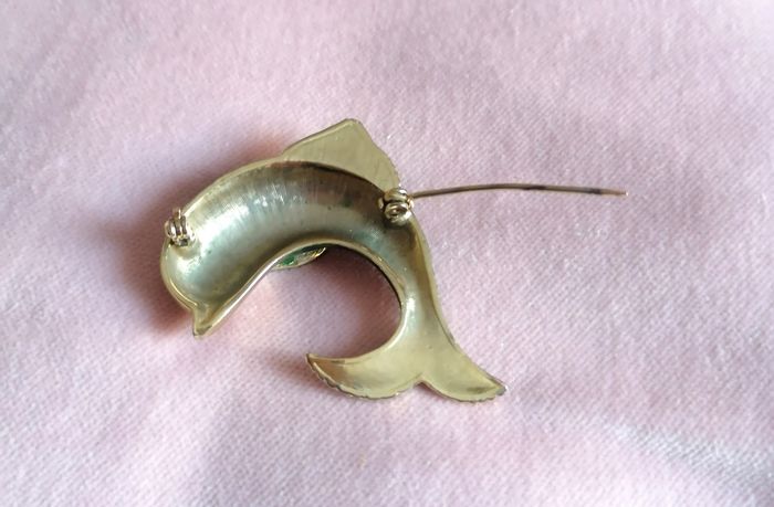 2 broches doré poisson(dit diodon) hérisson et dauphin émaillé. Neuf. - photo numéro 5