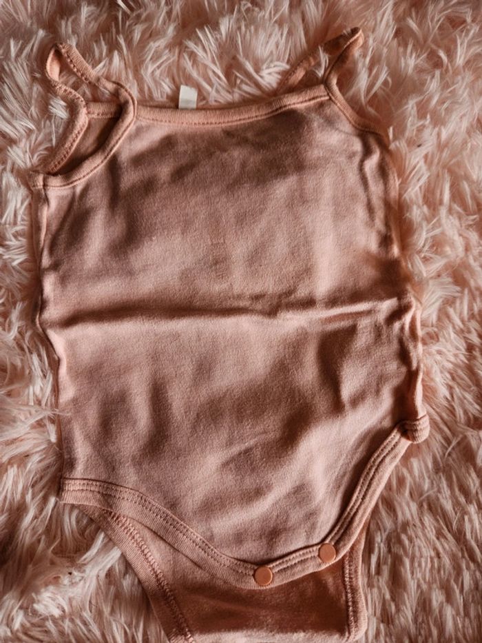 Lot 2 bodys bébé - photo numéro 2