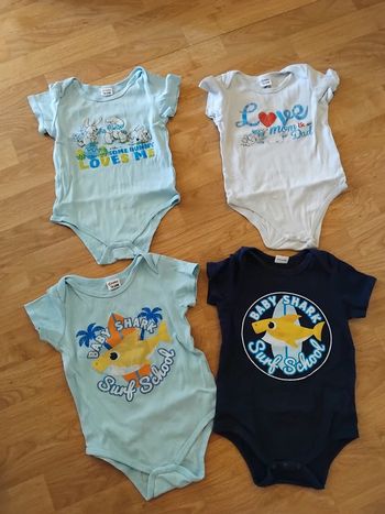 Lot bodies manches courtes garçon 18/24mois