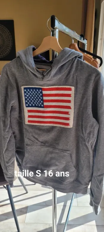 Lot 3 sweat à capuche 14/16 ans