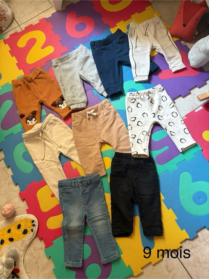 Lot de vêtements bébé/garçon 9/12 mois - photo numéro 2