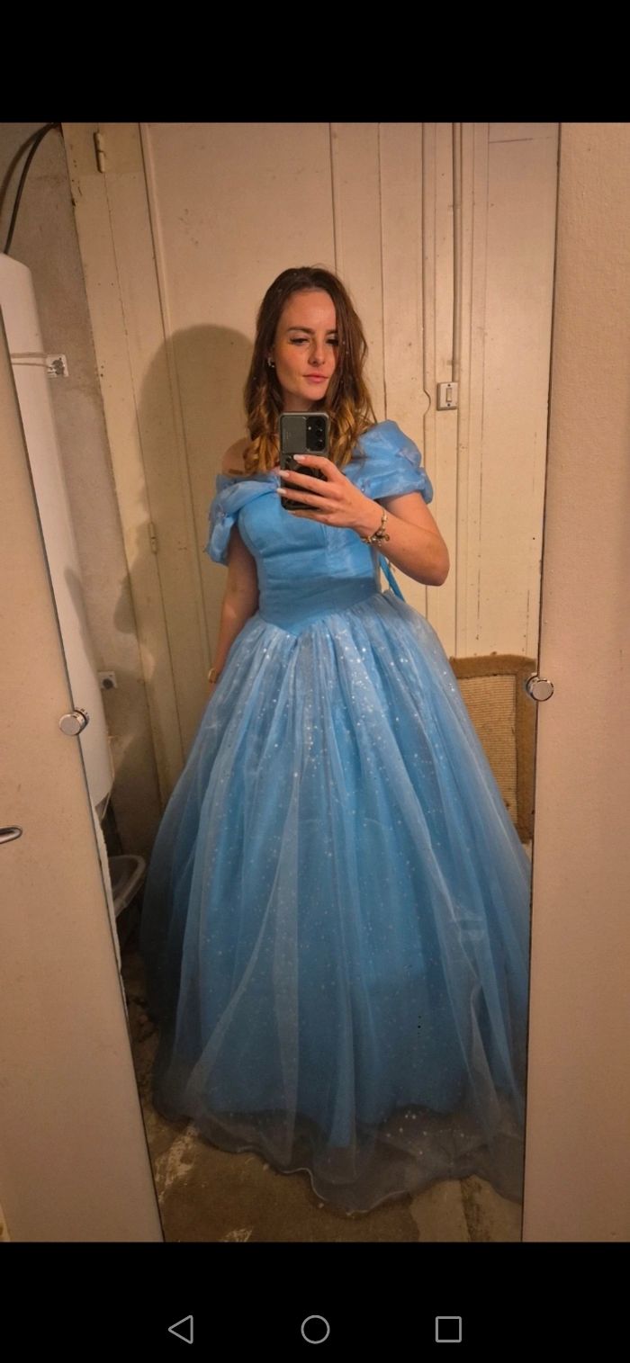 Véritable robe du film cendrillon - photo numéro 10