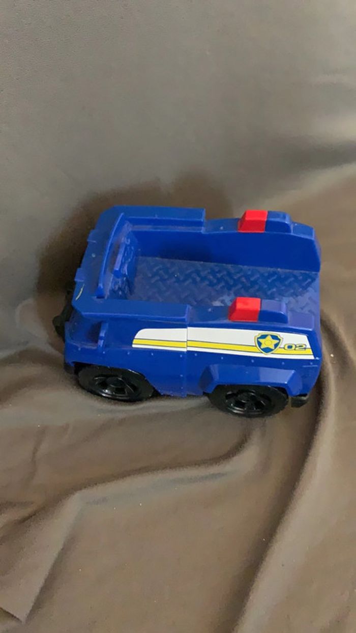 Mini Chase avec son véhicule - photo numéro 4