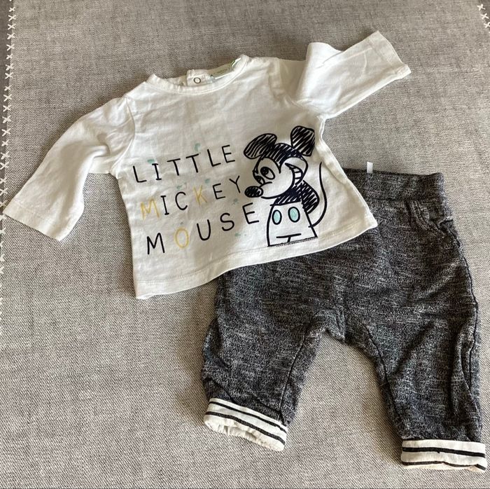 Pantalon molletonné et teeshirt m.longues 3 mois