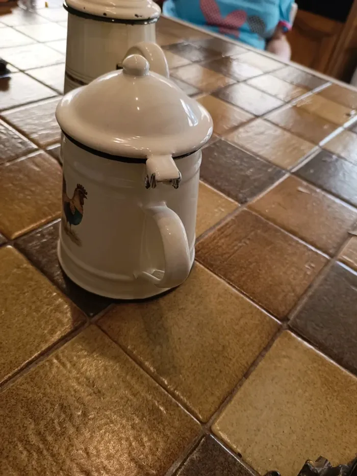 Cafetière en acier émaillée ancien vintage - photo numéro 3