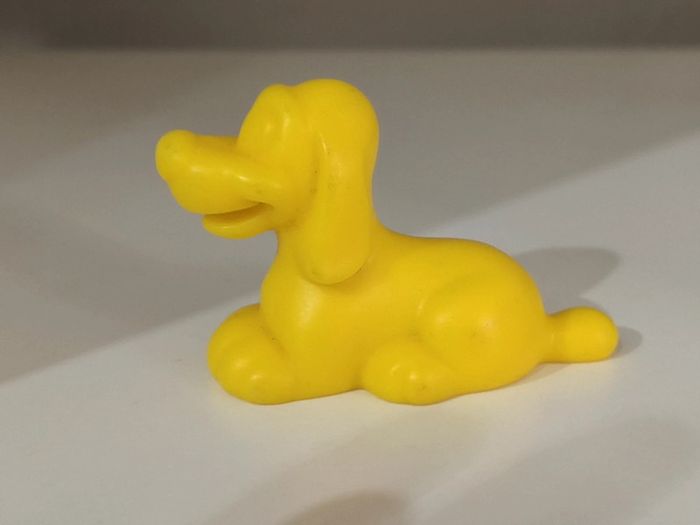 Figurine chien jaune pluto - photo numéro 2