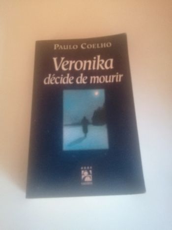 🌸Veronika décide de mourir de "Paulo Coelho" 🌸