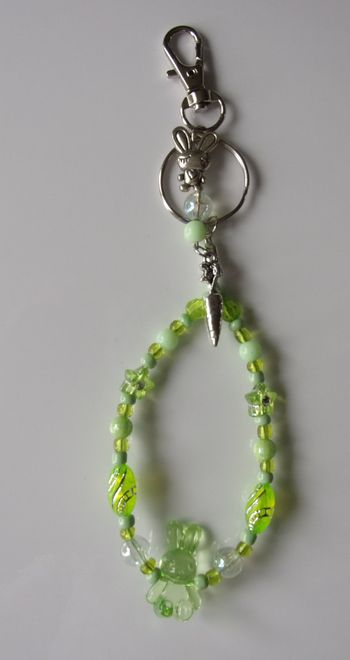 Porte clé ou Déco de sac à main lapin Vert