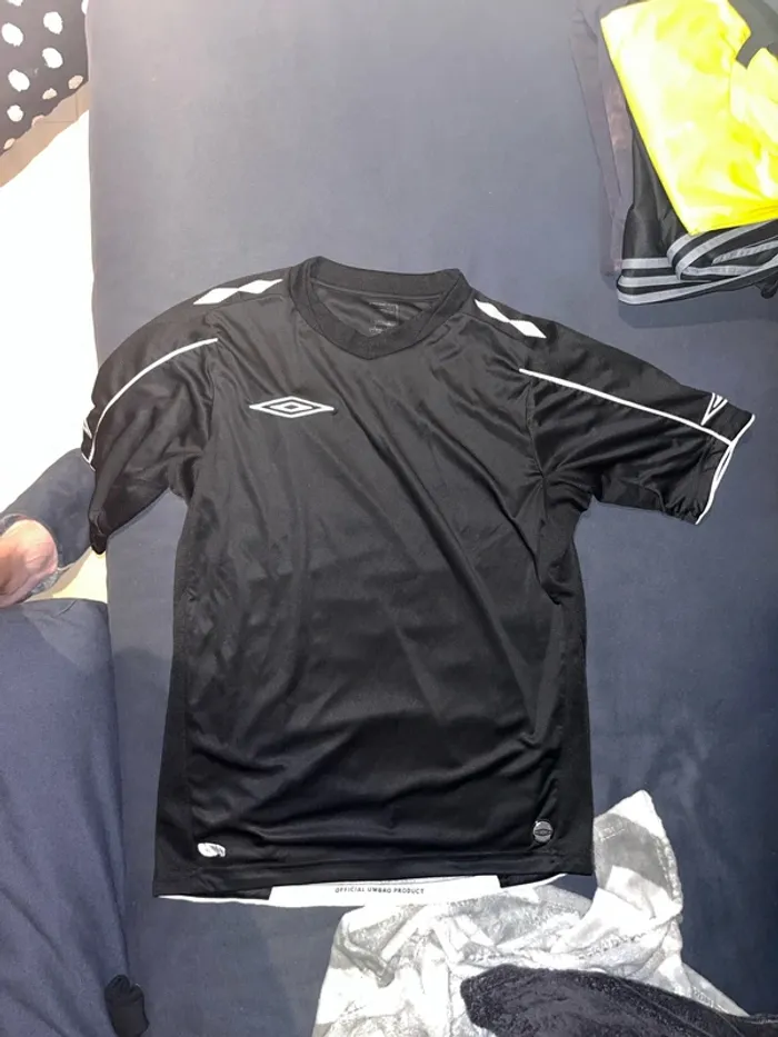 T-shirt de sport umbro noir de taille S