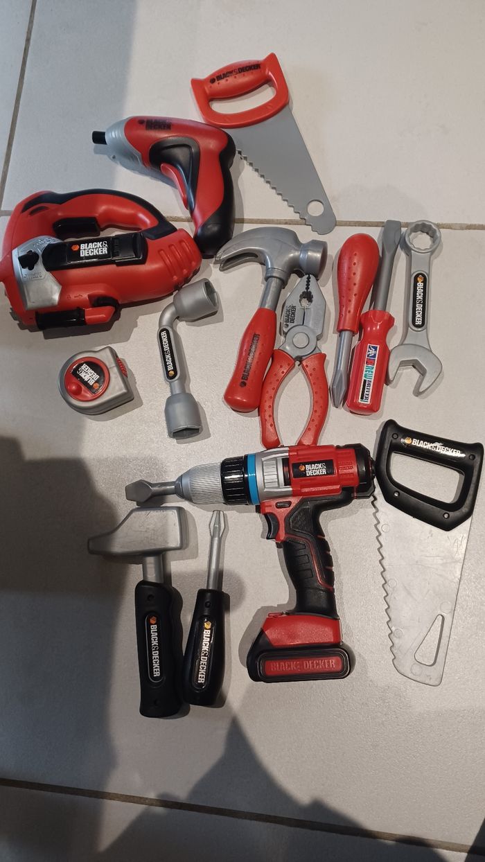 Établi enfant plastique et ses éléments - photo numéro 2