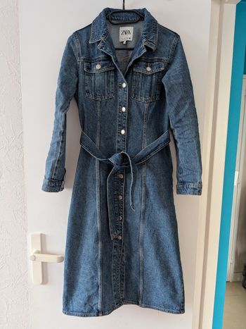 Robe en denim de la marque ZARA, taille S.