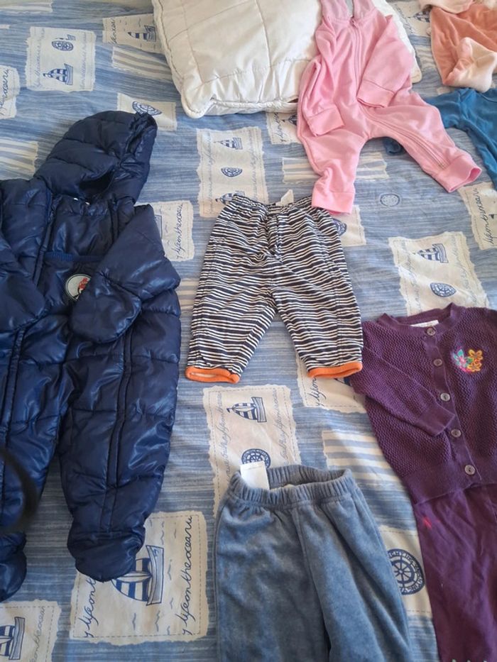 Lot vêtements fille 6 mois - photo numéro 3