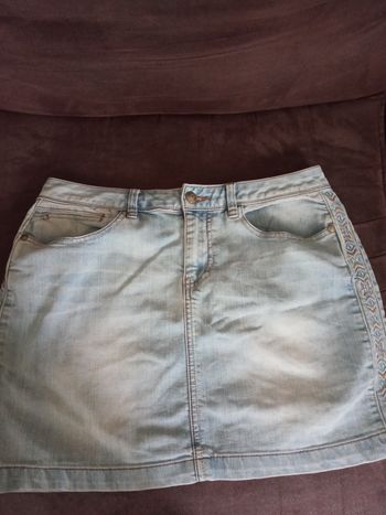 Jolie petite Jupe courte, en Jeans, Taille 40 "U Collection"