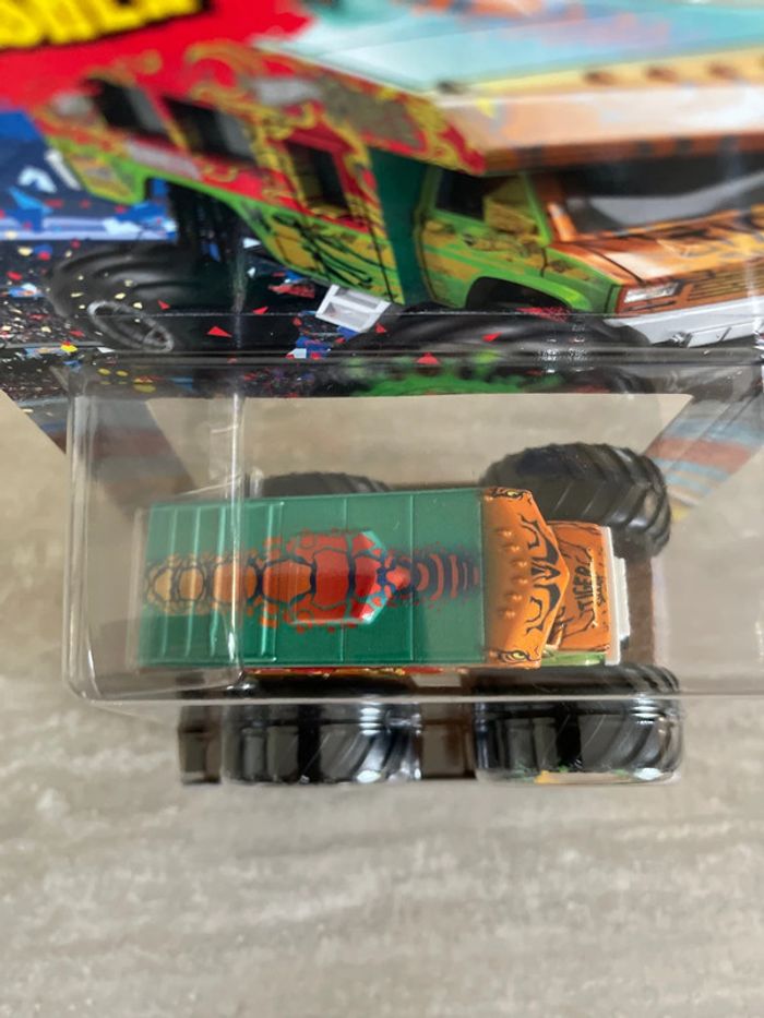 Monster Truck Hot Wheels Combo Crasher neuf ! - photo numéro 3