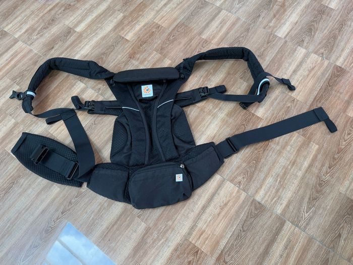 Porte-Bebe Ergobaby Omni Breeze