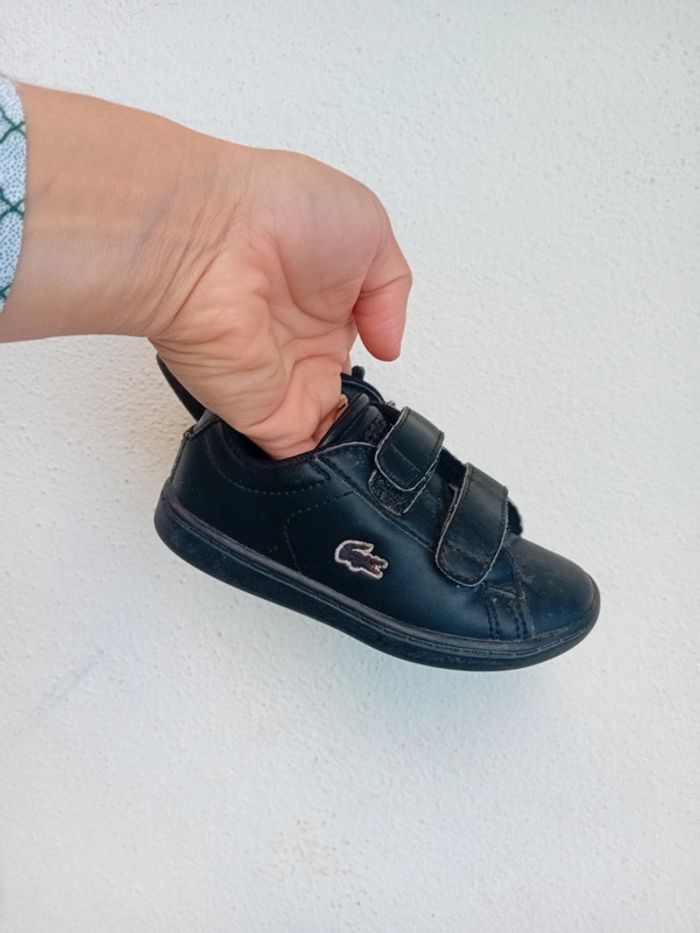 Basket bébé t.23 Lacoste 🖤🤍