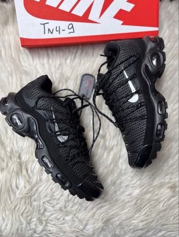 Nike tn noir utility 42