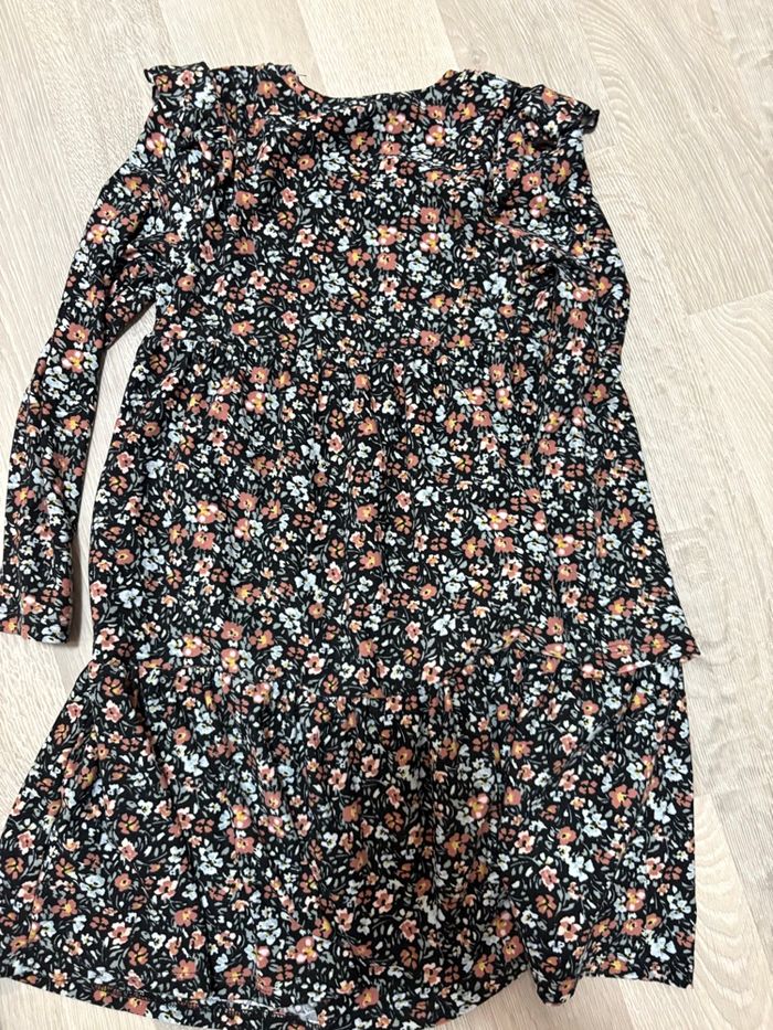 Robe 6-7 ans - photo numéro 2