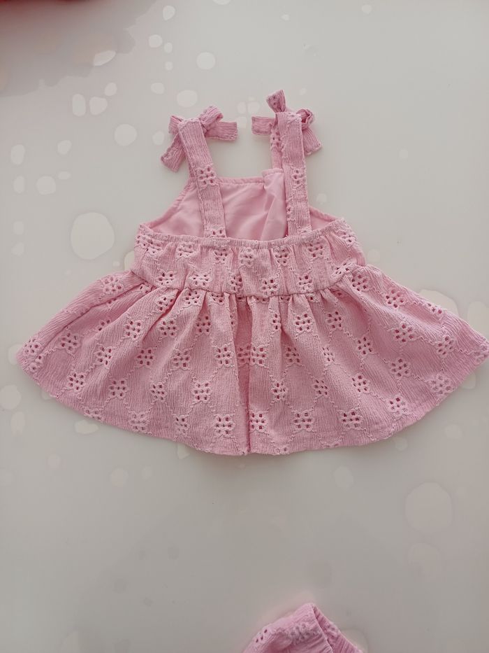 Ensemble neuf taille 9/12  Mois - photo numéro 4