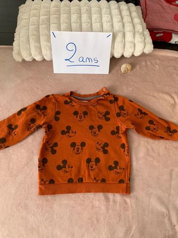 Pull Mickey taille 2 ans