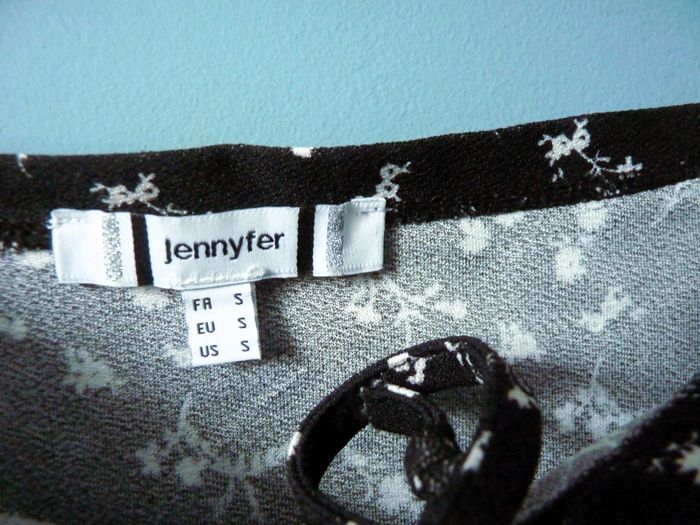 robe femme jennyfer S 36 noir imprimée TBE - photo numéro 2