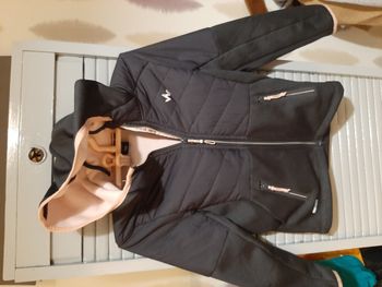 blouson zippé à capuche pour filles Taille 8 ans