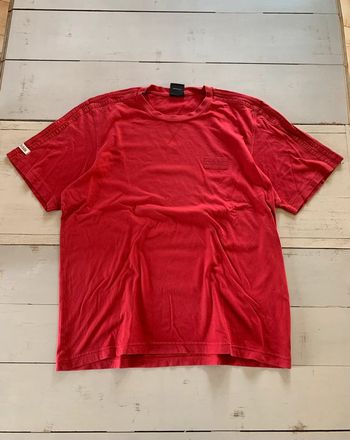 Tee shirt Adidas Oversize rouge patch logo vintage 2004 3 bandes