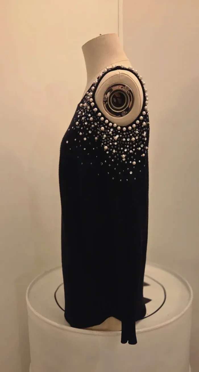 Pull noir à perles & strass – MC Lorene – Taille unique - photo numéro 4