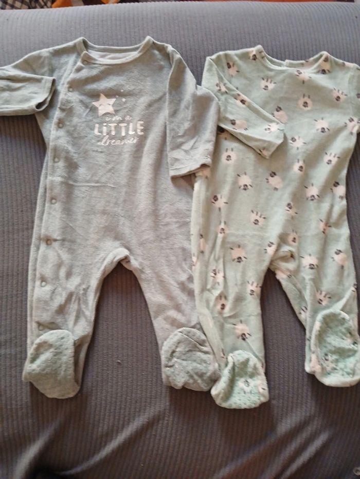 Pyjamas une pièce