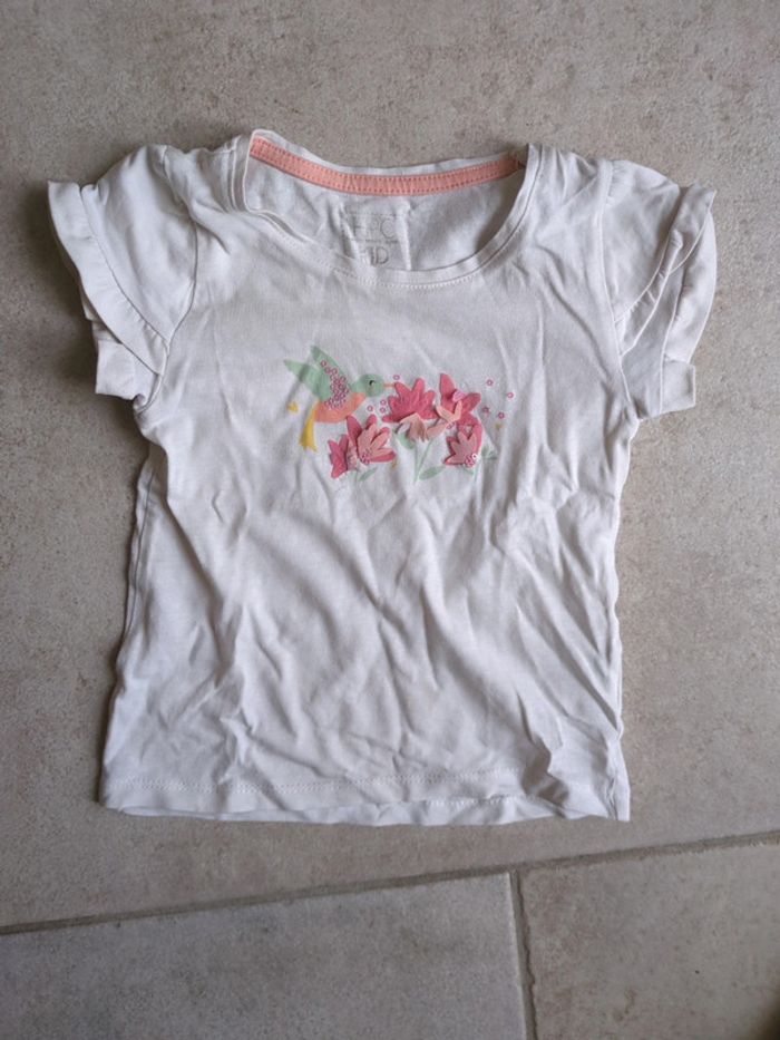 Tee-shirt oiseau et fleurs blanc