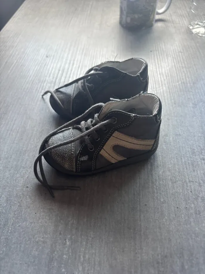 Chaussure enfant - photo numéro 2