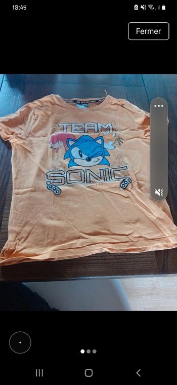 T shirt sonic