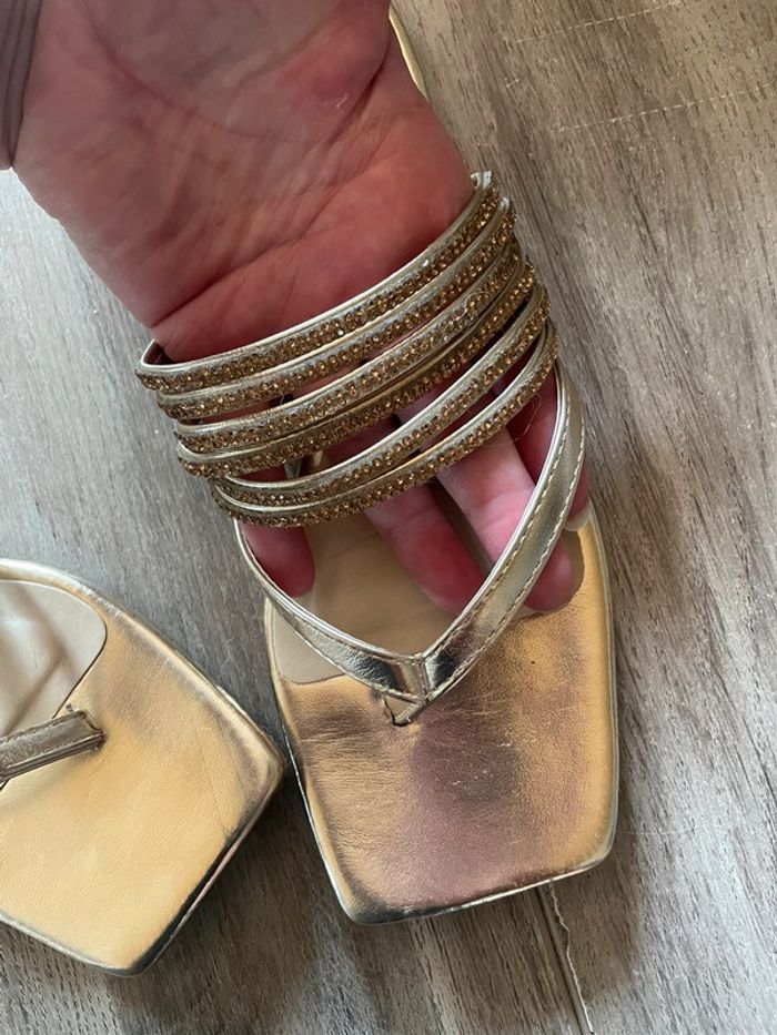 Mules tong nu pieds doré pointure 37 - photo numéro 2