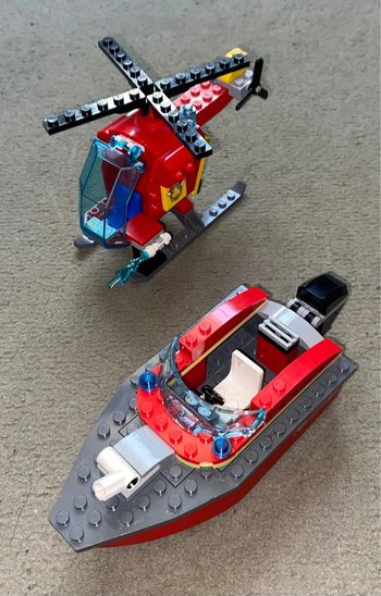 Lot X2 Lego City 10685 + 60213