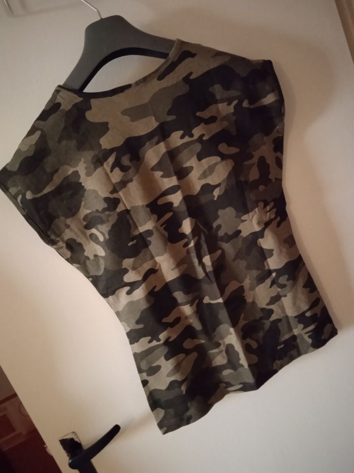 Vend  haut t-shirt femme taille L  marque Sicilia - photo numéro 4