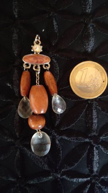 Pendentif métal argenté bois strass plastique vintage