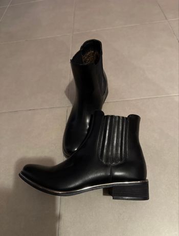 Bottines liseré doré
