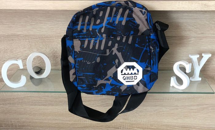 Sac à dos avec emplacement chargeur et sa saccoche - photo numéro 3