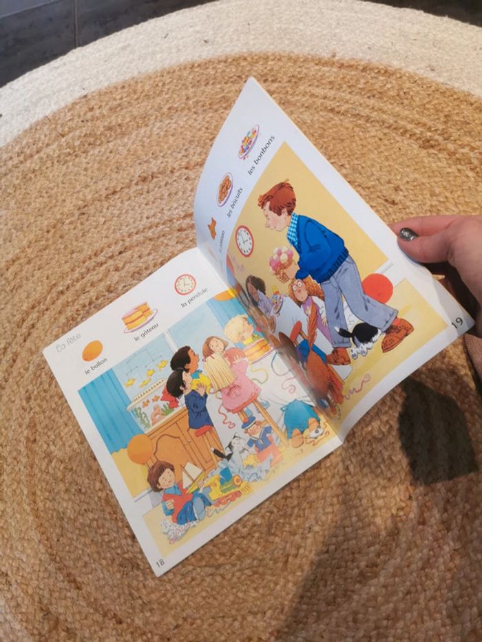 Les cents premiers mots usborne apprentissage lecture - photo numéro 5