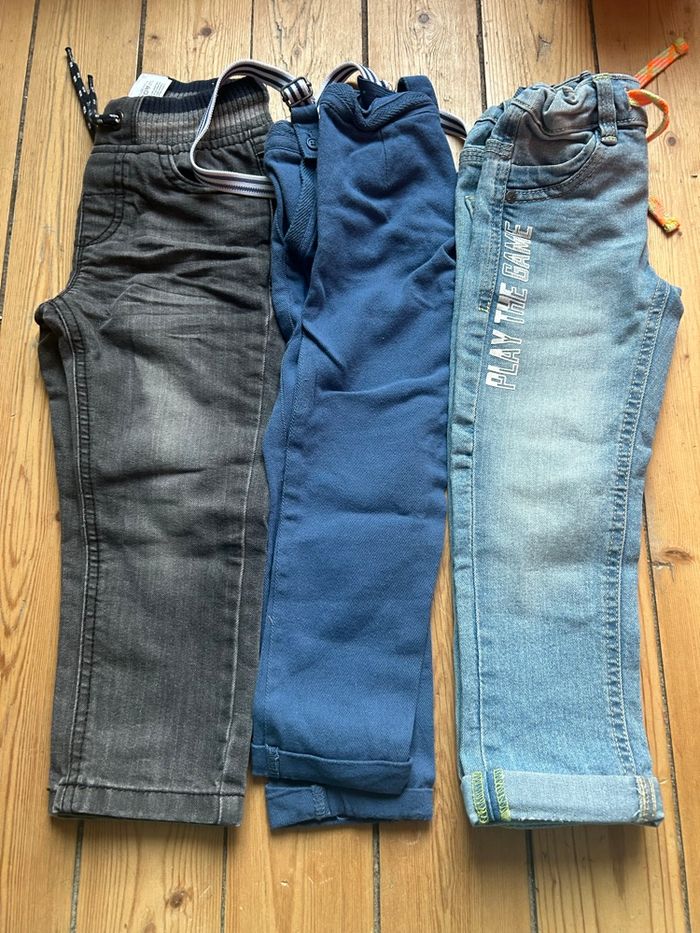 Lot pantalon 18 mois - photo numéro 1