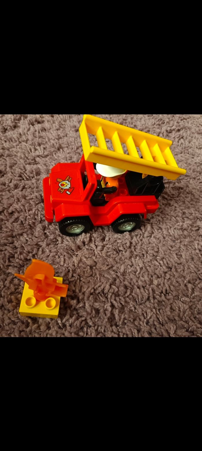 Lego Duplo pompier