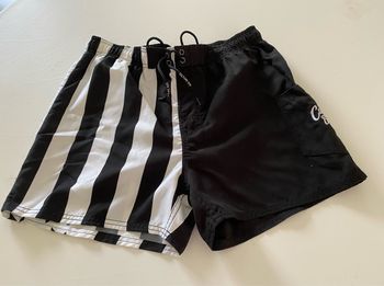 Short neuf