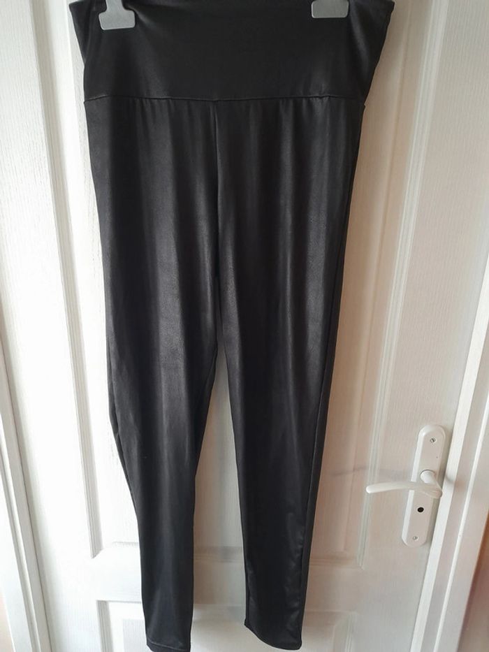Legging noir simili taille L