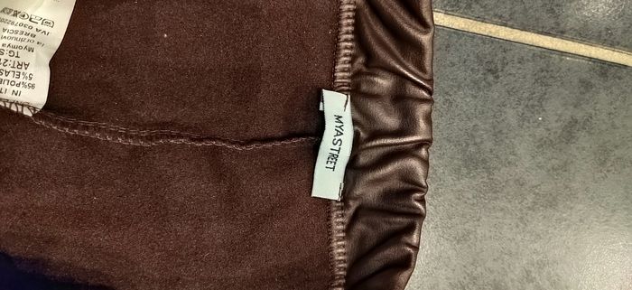 Pantalon simili cuir - photo numéro 2