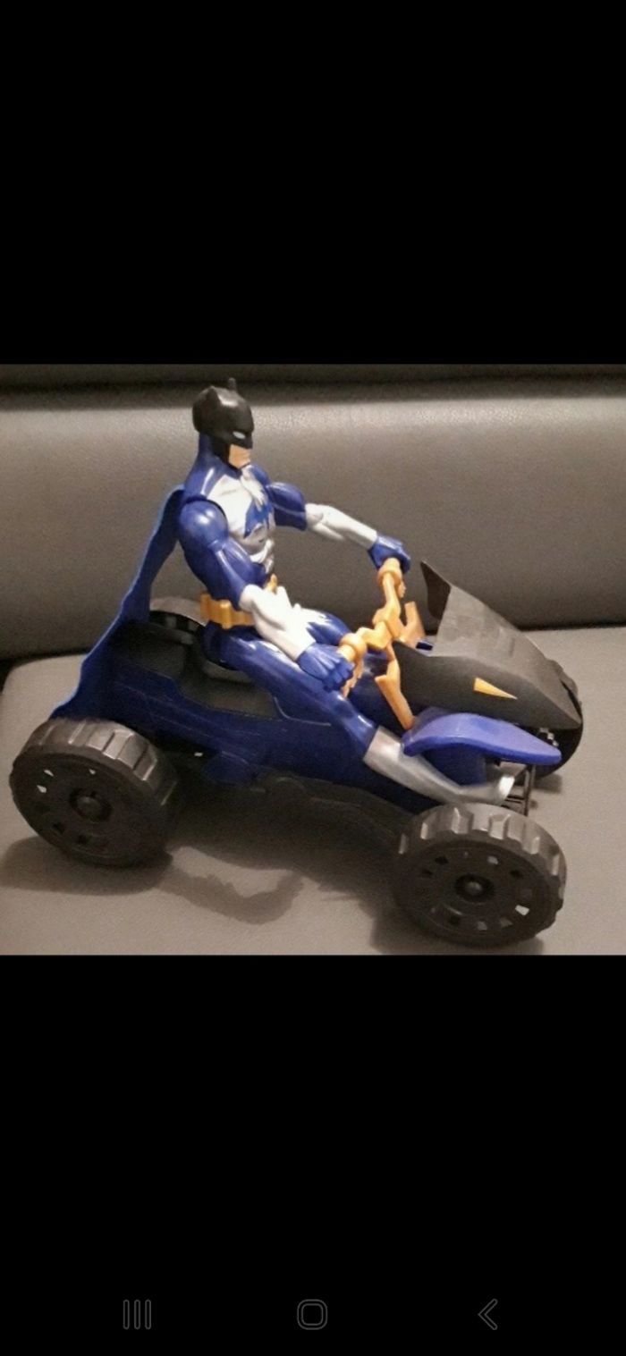 Figurine batman articulée 30cm + quad unlimited - photo numéro 2
