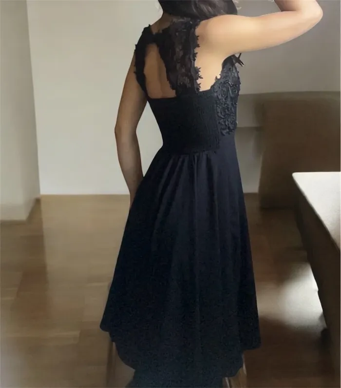 Magnifique robe de soirée noire avec perles et broderies - photo numéro 3