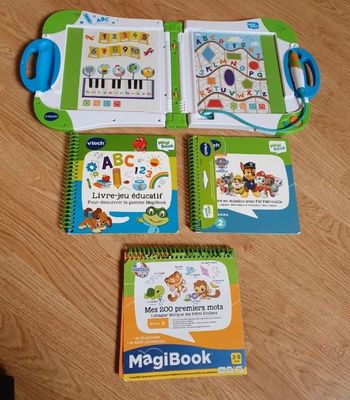 Magibook VTech + livres 