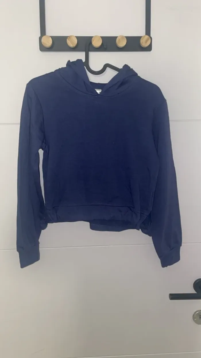 Sweat à capuche bleu marine – Taille 11 ans – Très bon état
