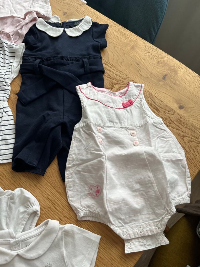Lot 8 vêtements fille 1 mois - photo numéro 3